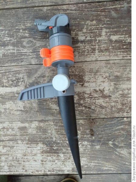 Тестирование дождевателя Comfort Turbo-Drive Sprinkler Spike