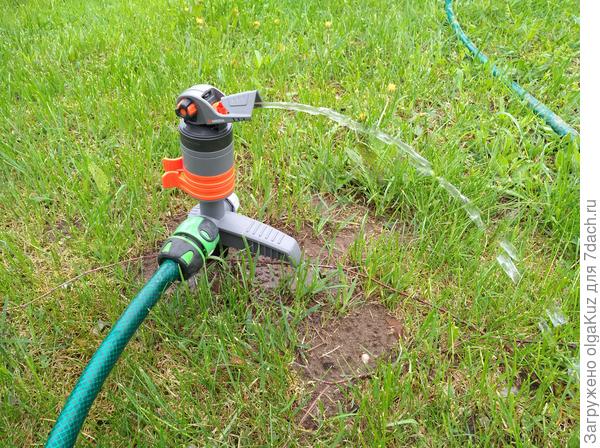 Тестирование дождевателя Comfort Turbo-Drive Sprinkler Spike